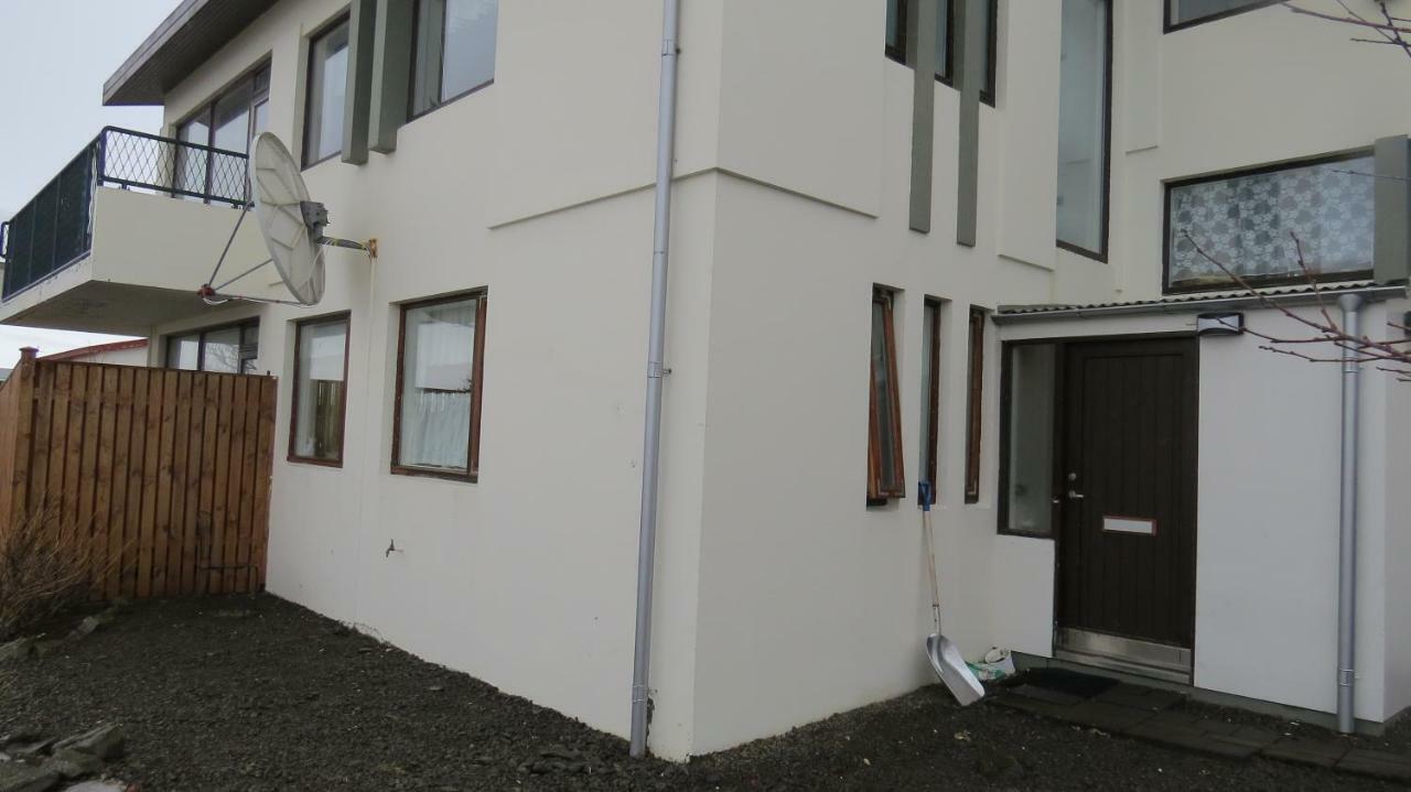 Ferienwohnung Beautiful House Just 50 M From The Sea Holmavik Exterior foto